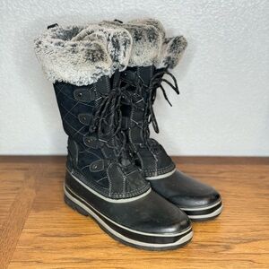 Khombu Black Lace Up Winter Boots (9M)